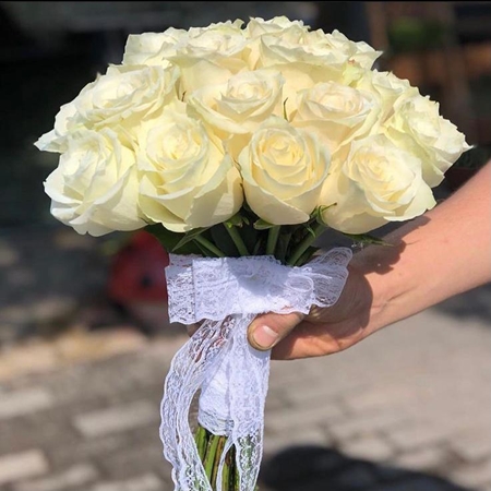 Gelin çiçeği canlı gül